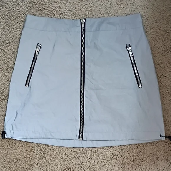 Forever 21 Mini Skirt with Black Zipper Accents - Picture 2 of 3